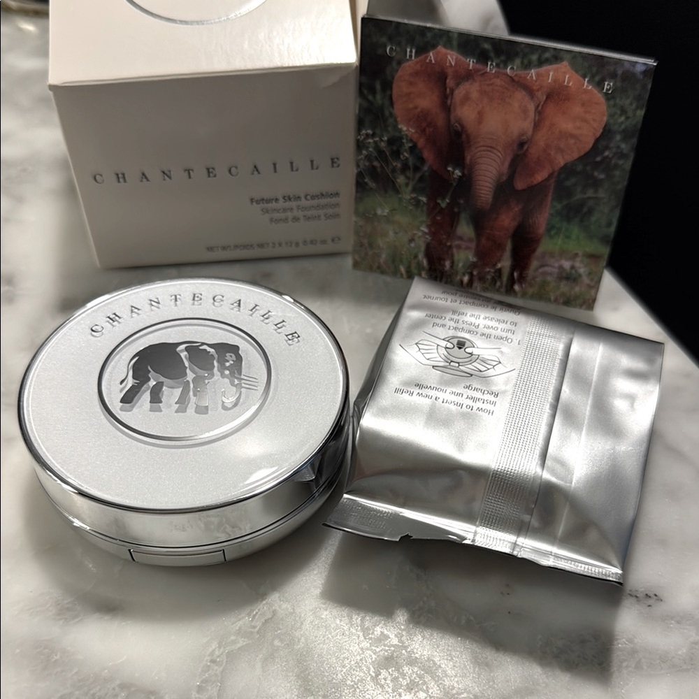 Chantecaille Cushion Foundation and Compact - Vanilla